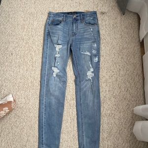 Brand new, never worn Aeropostale jeans in size 6. Light wash denim with rips.
